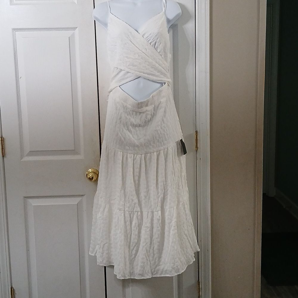 Lulus white crossover tie back sleeveless dress Sz XL NWT